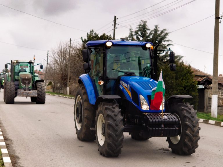 Зърнопроизводители блокираха българо-румънската граница