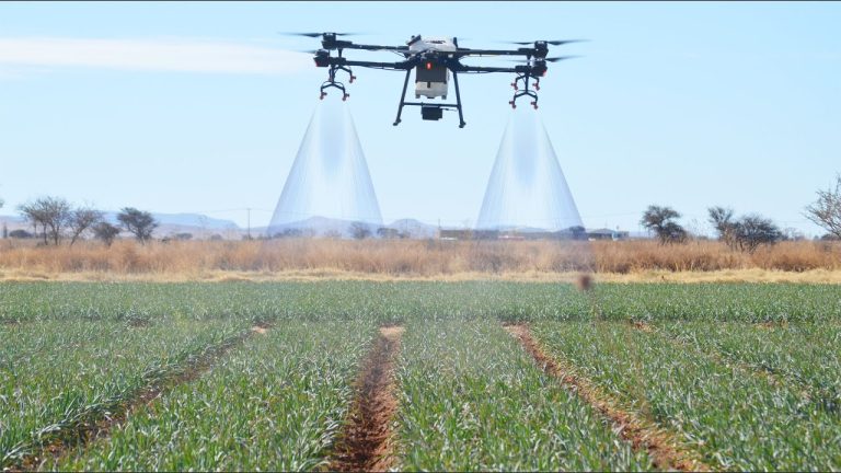 Комисията по земеделие прие на първо четене законопроект за регулация на пръскането с дронове