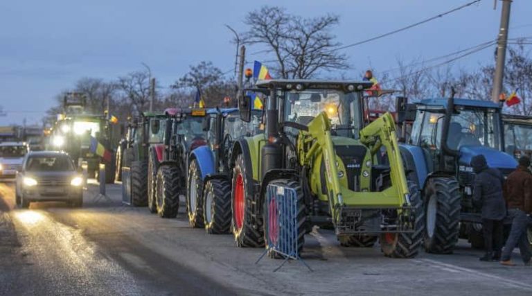 Румънските фермери, които блокираха границата, получиха милиони евро
